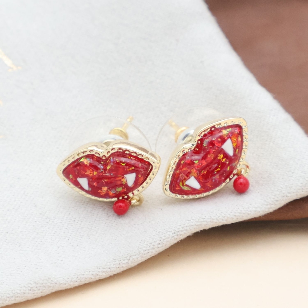 Kendra Scott Vampire Red Stud Earrings